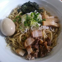 「【3月3日限定20食】梅山豚油そば　６５０円」@麺屋 むじゃきの写真