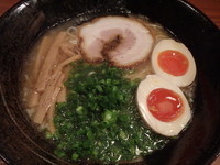 「コク塩らーめん(680円)半熟煮玉子(100円→クーポン無料」@麺屋 宙の写真