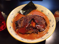 「〈期間限定〉沖田のブラッディー味噌らぁ麺 950円」@みそ味専門マタドールの写真