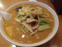 「たっぷり野菜入濃厚味噌ラーメン」@口福館の写真