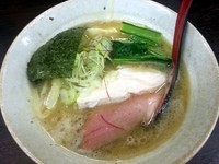 「鶏白湯塩らーめん￥750（中太ちぢれ麺）」@麺屋 味翔の写真