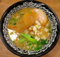 「濃厚魚介豚骨らーめん」@ラーメン屋デビットの写真