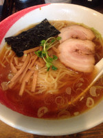 「醤油ラーメン+大盛り」@ラーメン食堂 二枚看板の写真