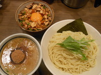 「鶏と魚介の濃厚つけ麺（中盛）＋辛辛豚ごはん（辛さ普通）」@INOSHOWの写真