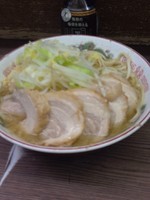 「小豚（麺半分）＋にんにく」@ラーメン二郎 横浜関内店の写真