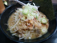 「【冬季限定】豚骨味噌　（大）」@らあめん 万咲の写真