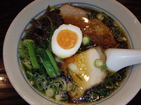 「しょうゆらーめん(800円)」@らぁめん紺屋の写真