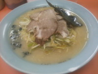 「ネギチャーシュー麺（中盛り）」@ラーメンショップ 高鍋本店の写真