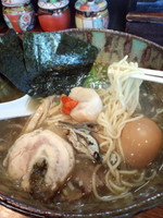 「特選塩煮干らーめん970円」@らーめん しおの風 本店の写真