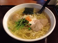 「塩ラーメン + 味付け玉子」@イツワ製麺所食堂の写真