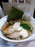 「新潟長岡醤油ラーメン(700円)」@麺や ぶたコング 梅田本店の写真