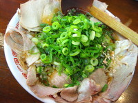 「濃厚醤油チャーシュー麺（あっさり腕肉）￥７８０」@よってこや 平塚岡崎店の写真