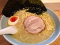 「塩ラーメン中盛り+半ライス」@壱八家 つきみ野店の写真