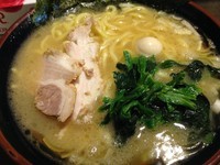 「豚骨醤油ラーメン（大盛）」@駒大商店の写真