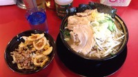 「チャーシューメン+野菜盛り+バラチャー3枚+半賄い飯」@家系ラーメン とらきち家の写真