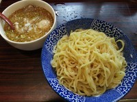「節つけ麺　大　３００ｇ　＋味玉：サービス券」@煮干しらあめん 燕黒の写真