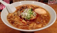 「ハッピー麺(季節のラーメン)＋燻製味玉(900円＋100円)」@いぶし銀の写真