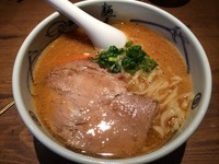 「季節限定　味噌らーめん 900円」@創始麺屋武蔵の写真