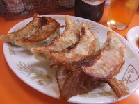 「餃子　450円」@中華料理 代一元 上北沢店の写真