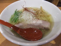 「香彩鶏だし塩らーめん（750円）」@麺屋 翔 西新宿本店の写真