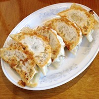 「餃子　350円」@地鶏ラーメン 自給屋の写真