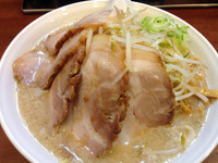 「チャーシューめん+モヤシ」@拉麺 梅太郎の写真