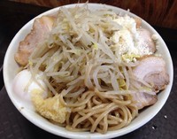 「汁なし+ブタマシ（800円）大盛無料」@やらかし亭の写真