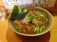 「醤油らーめん（大盛り）600円＋100円」@らーめんひの木の写真