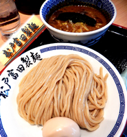 「濃厚半熟味玉つけ麺（950円）」@松戸富田製麺 ららぽーとTOKYO-BAY店の写真