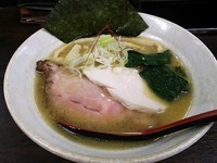 「鶏白湯塩らーめん750円（中太ちぢれ麺）」@麺屋 味翔の写真