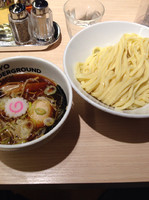 「つけめんライト」@TOKYO UNDER GROUND RAMEN 頑者の写真