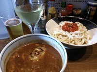 「Wチーズトマトつけ麺880円＋ビール＆ワイン」@ラーメンアキラの写真