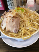 「豚骨煮干三郎」@にぼ次朗 新大阪店の写真