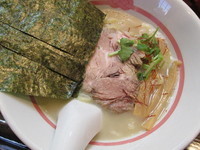 「塩ラーメン　「750円」　　（２/２食目）」@くわいの写真