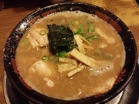 「とんこつラーメン」@無鉄砲 大阪店の写真