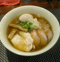 「特製追い鰹中華そば+鶏チャーシュー」@らぁ麺 やまぐちの写真