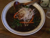 「黒ごま辛辛麺、特盛」@豚骨らーめん 越後屋の写真