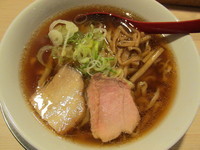 「醤油ラーメン　「750円」」@麺や 七彩 東京駅の写真