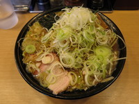 「ネギラーメン：900円」@天然豚骨醤油 らーめん玉 超大吉 上野店の写真