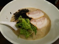 「こってりラーメン￥650+替玉￥0（タイムサービス）」@みなとや神戸 大阪駅前第3ビル店の写真