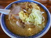 「【気まぐれ限定】燕三条系にぼ中華・刻み生姜・中盛」@にぼ神 角ふじの写真