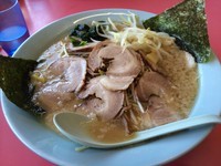 「ネギチャーシューめん（中盛）／￥900+100」@ラーメンショップ 一宮東原店の写真
