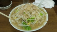 「大ラーメン ニンニクヤサイアブラカラメ」@ラーメン二郎 品川店の写真