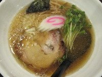 「淡麗煮干しそば　「750円」」@麺屋 六弦の写真