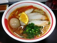 「【期間限定3/30まで10食/日】エスニックみかん　850円」@自家製麺SHINの写真