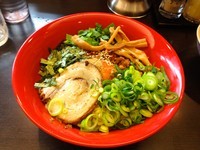 「台湾まぜそば・中＋ビール小瓶」@京都銀閣寺 ますたにラーメン 日本橋本店の写真