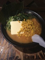 「味噌チャーシュー麺+バター+コーン」@横浜家系ラーメン 石川家 大宮店の写真