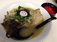 「豚骨ラーメン  ハリガネ 500円」@らーめん つけめん 満帆 赤堀店の写真