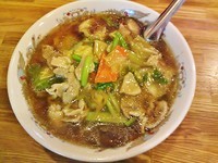 「肉そば(680円)+餃子(420円)」@龍王 本店の写真