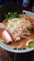 「中ラーメン 野菜」@横浜家系元町家の写真